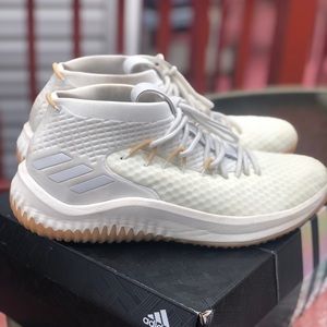 Adidas Dame 4
